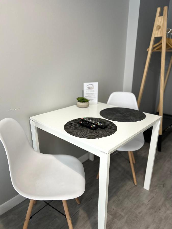 Noclegi Comfort - Self Check-In 24H Свидница Экстерьер фото