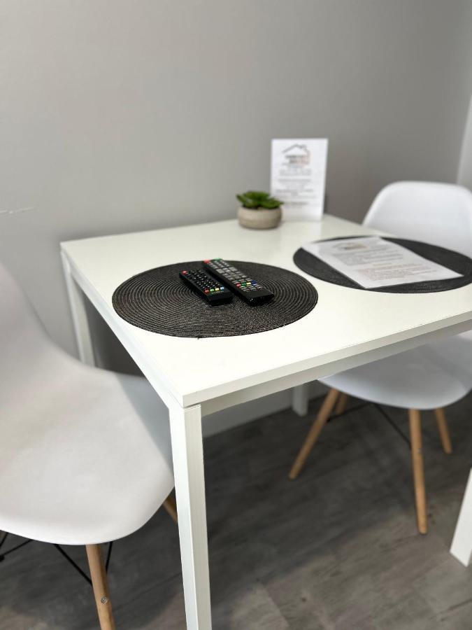 Noclegi Comfort - Self Check-In 24H Свидница Экстерьер фото